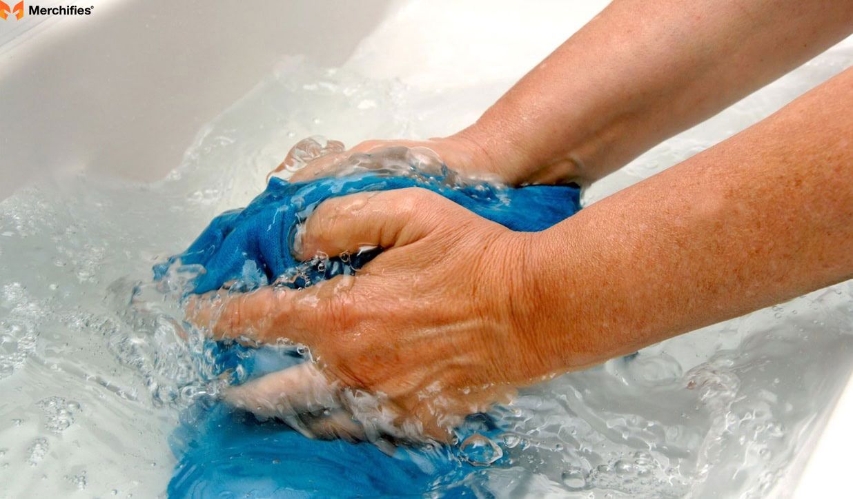 The Hand Washing Process: Mastering Color Retention