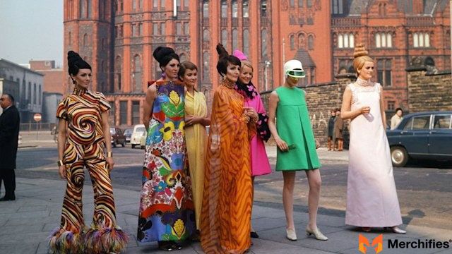 The Swinging Sixties: Mod Fashion Meets Christmas