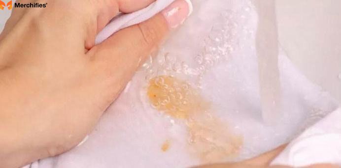 Removing Oil Stains from Delicate Fabrics (e.g., Silk, Wool)