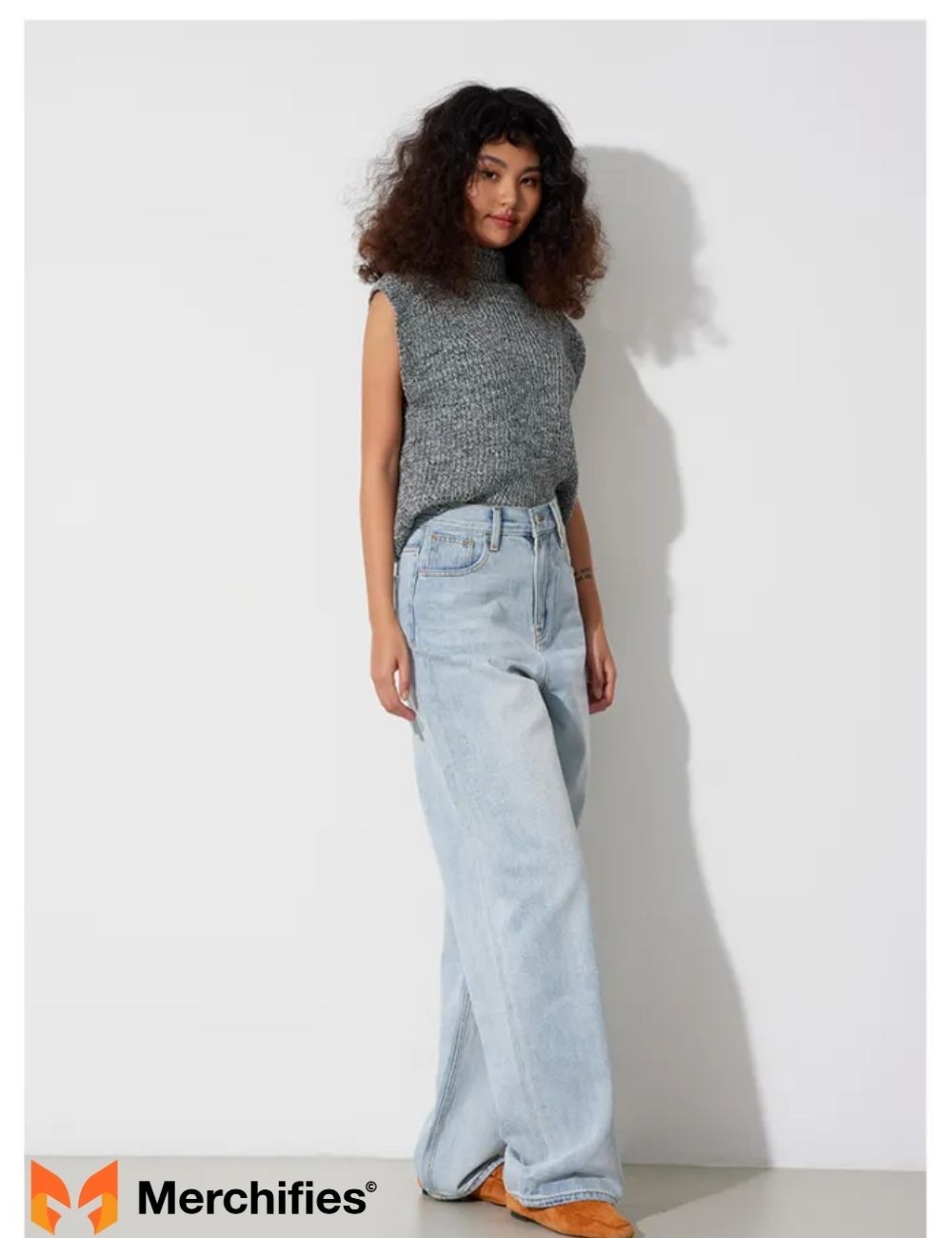 Common Fashion Mistakes for Pear Shapes (and How to Fix Them)