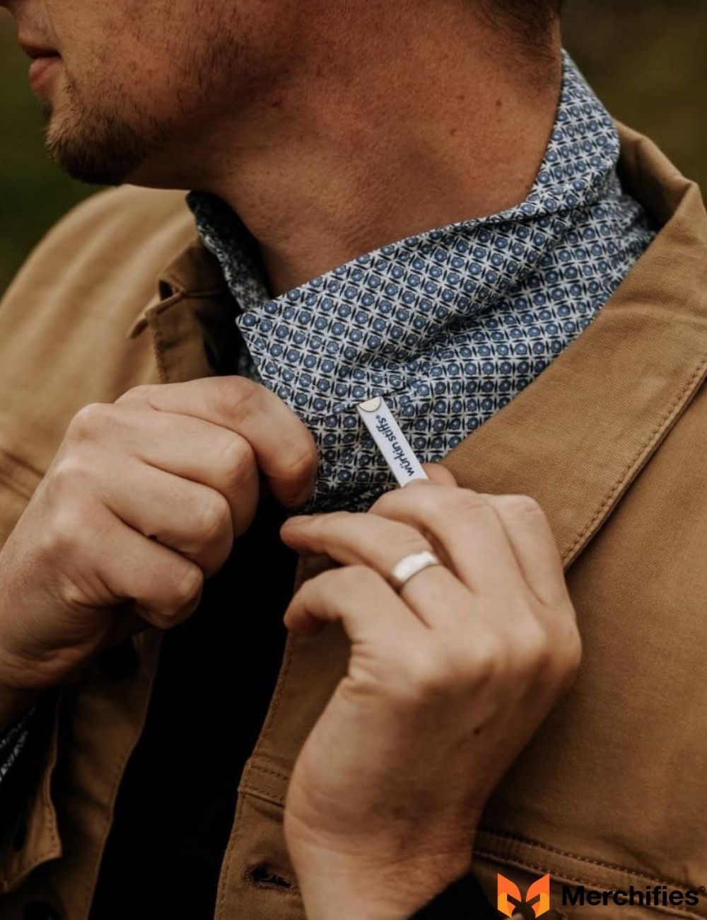 How to Keep a Collar Stiff The Ultimate Guide to Crisp, Professional Shirt Collars