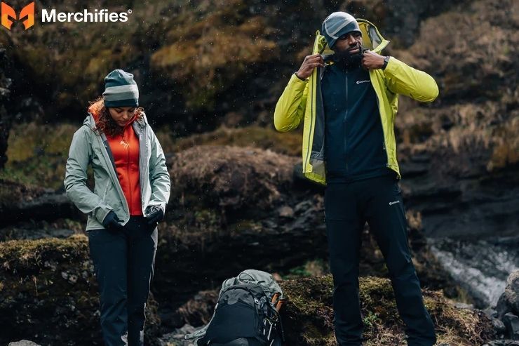 Layering for Warmth & Performance (Functional & Outdoor Focus)