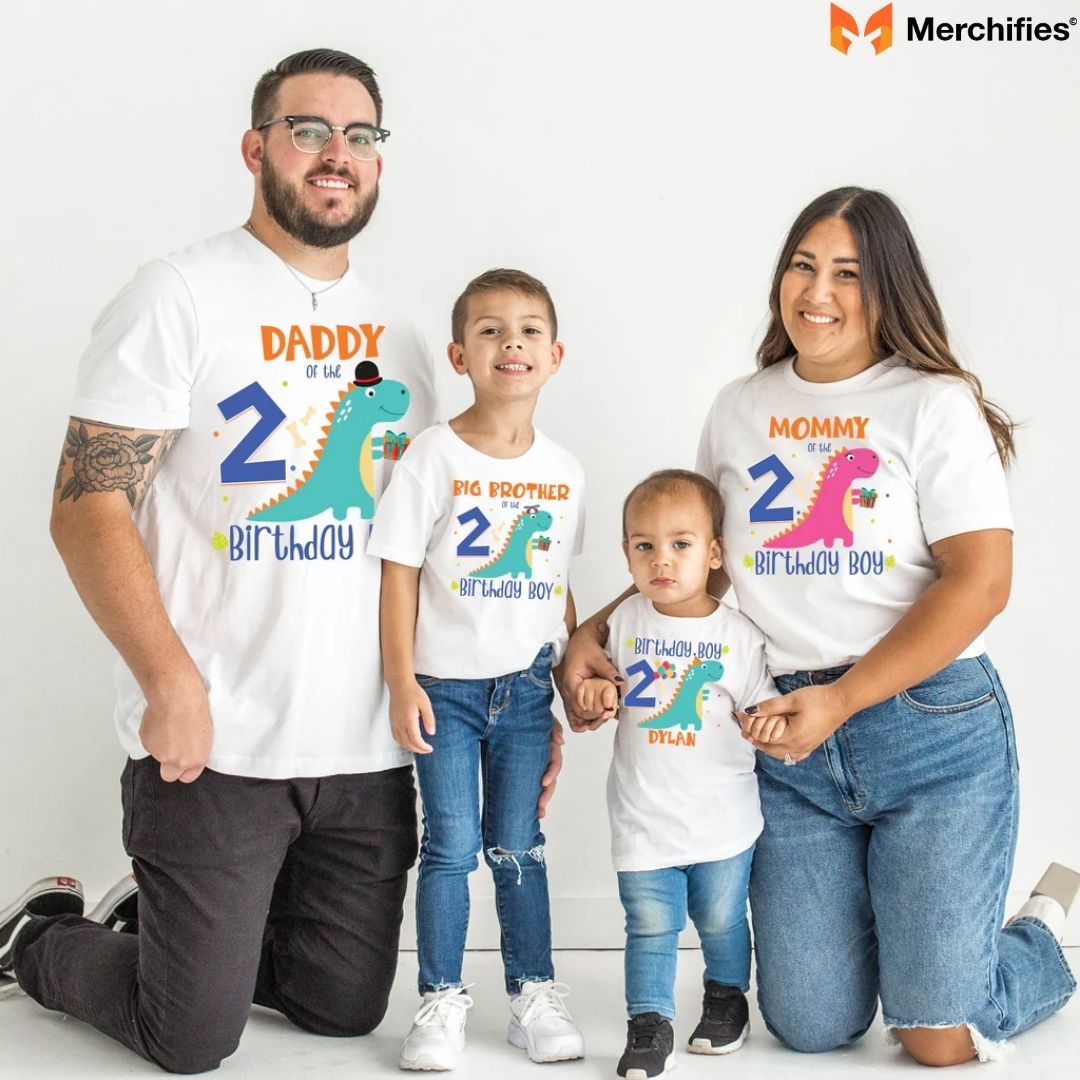 Make everyone laugh with these funny family T-shirt ideas