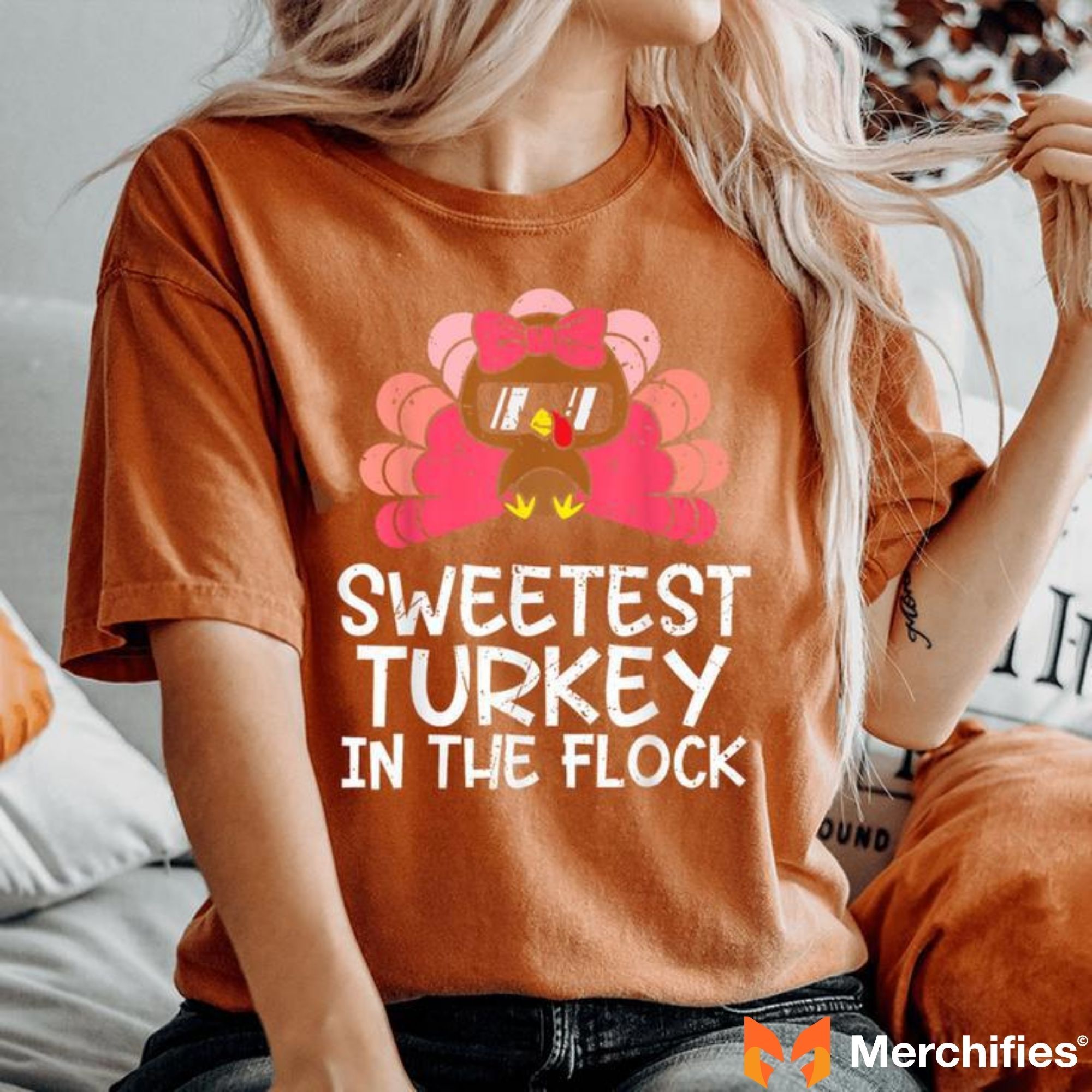 Warm Color Palettes and Creative Fonts for Thanksgiving Apparel