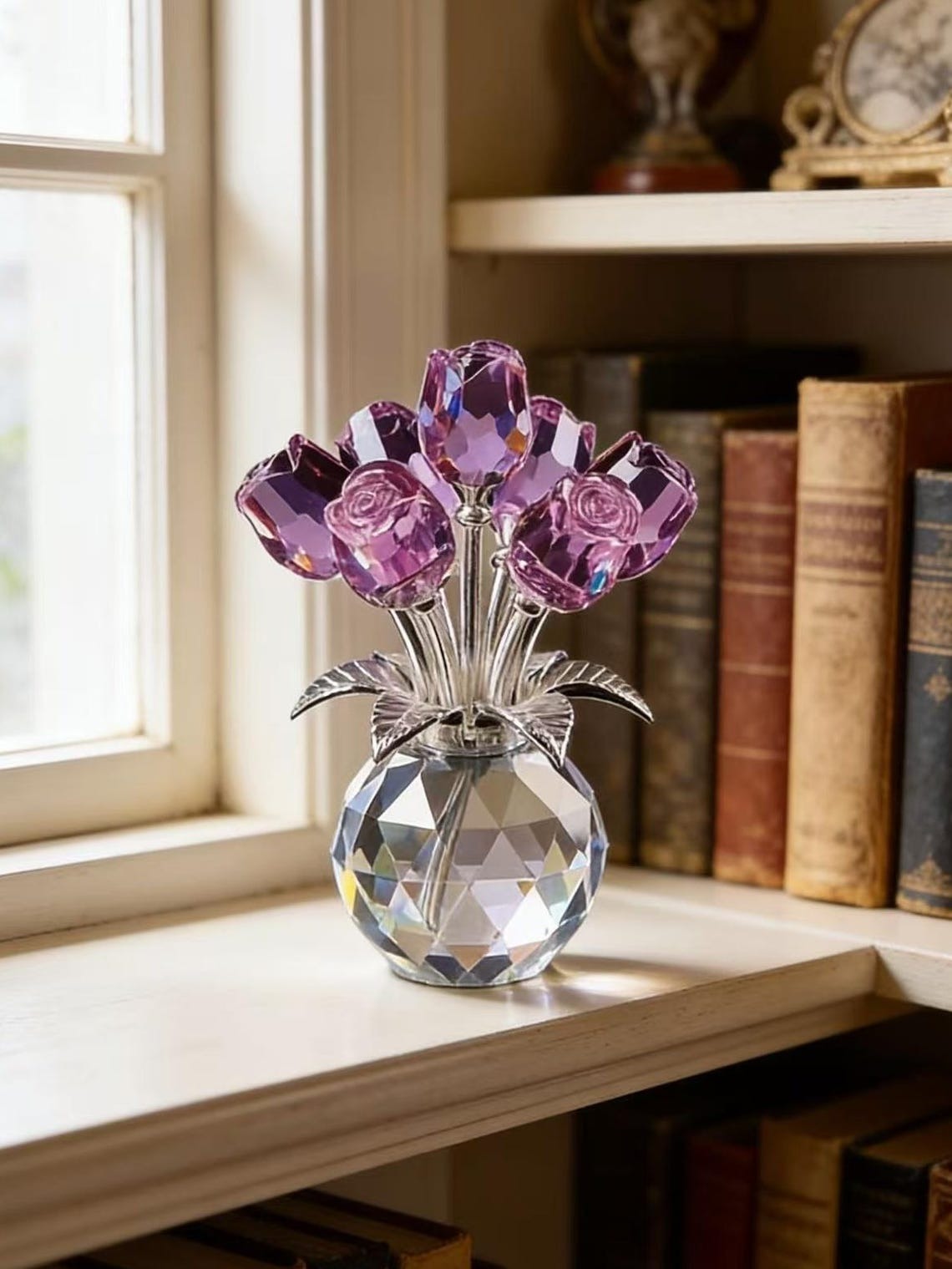 Hand-blown glass birthday flowers, glass roses in red, blue, purple and yellow, as gifts for mom, girlfriend and Valentine's Day