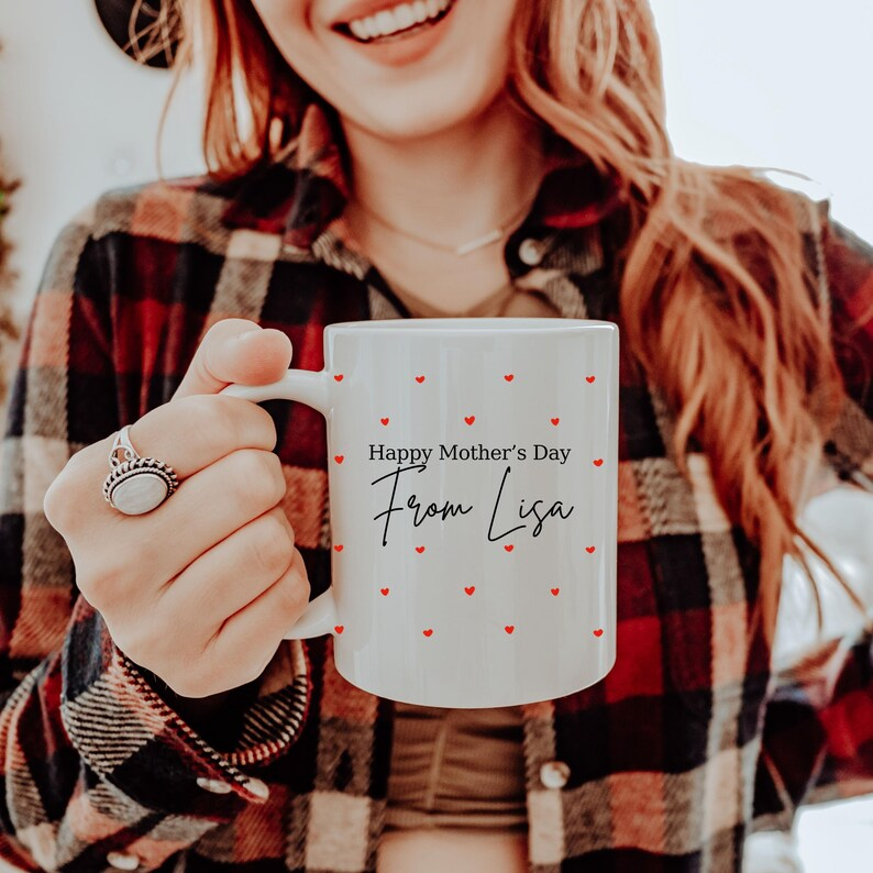 Personalized Dog Mom Mug – Custom Name Coffee Cup – Happy Mother’s Day Gift for Mum – Heart Mama Keepsake