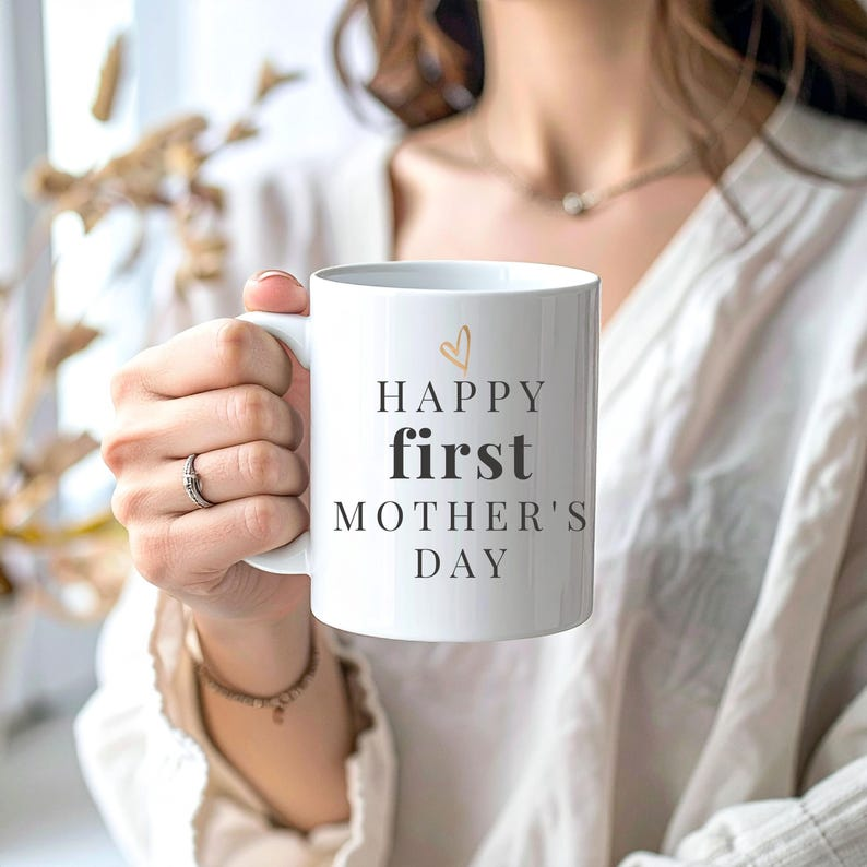 Personalized First Mother’s Day Mug – 1st Mother’s Day Gift from Baby – New Mom Coffee Cup – Custom Name Present for Mum
