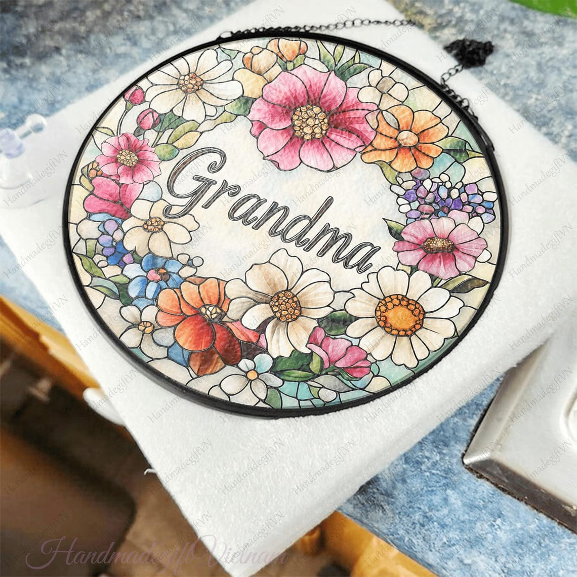 Personalized Grandma Glass Suncatcher, Christmas Gift for Grandma Nana Mimi Gigi Floral Sun Catcher Window Hanging Decor, Mama Gift From Kid