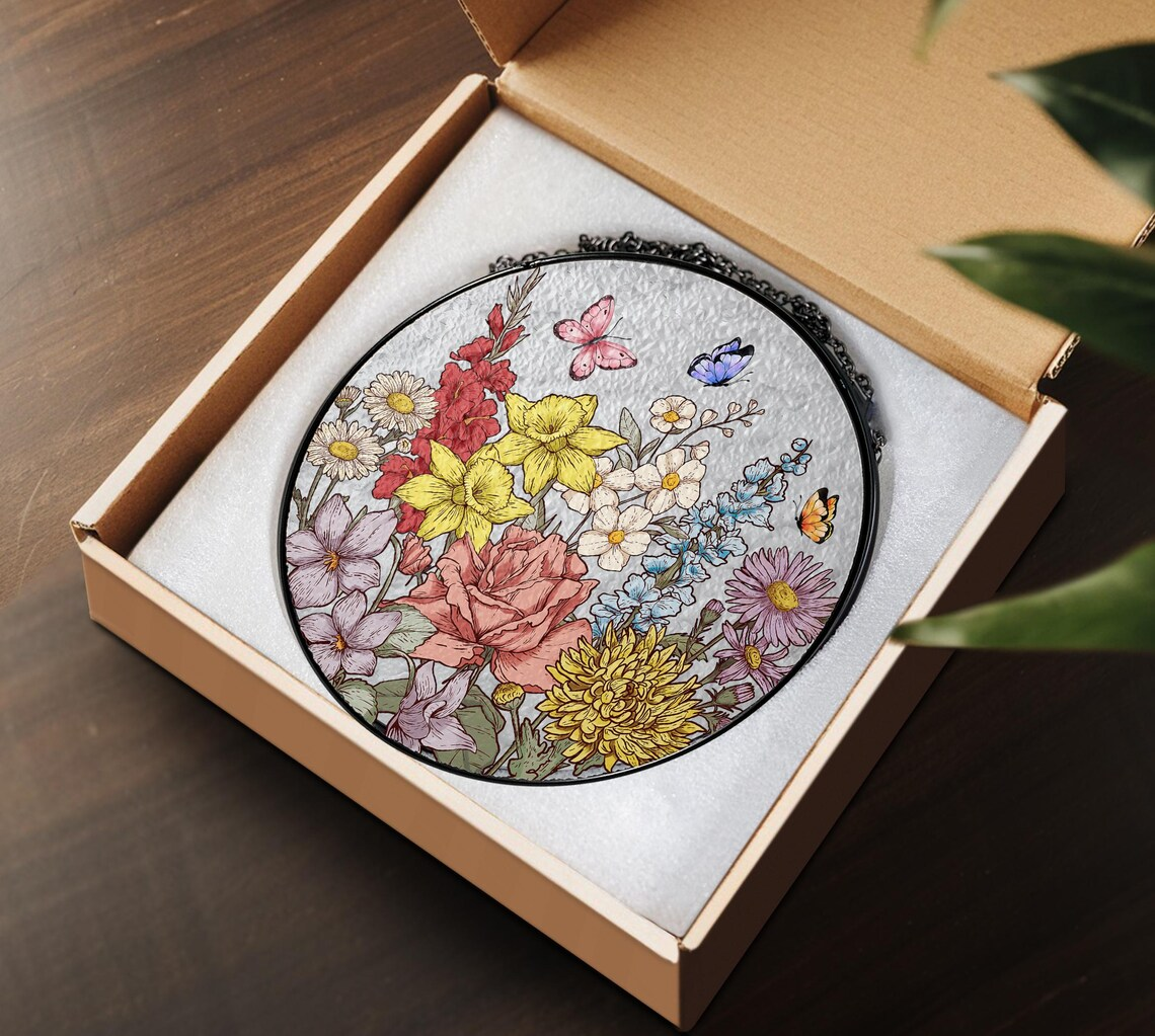 Personalized Birth Flower Glass catcher, Custom Stained Glass Gift for Mom, Mother’s Day Keepsake, Grandma Birth Month Flower Ornament