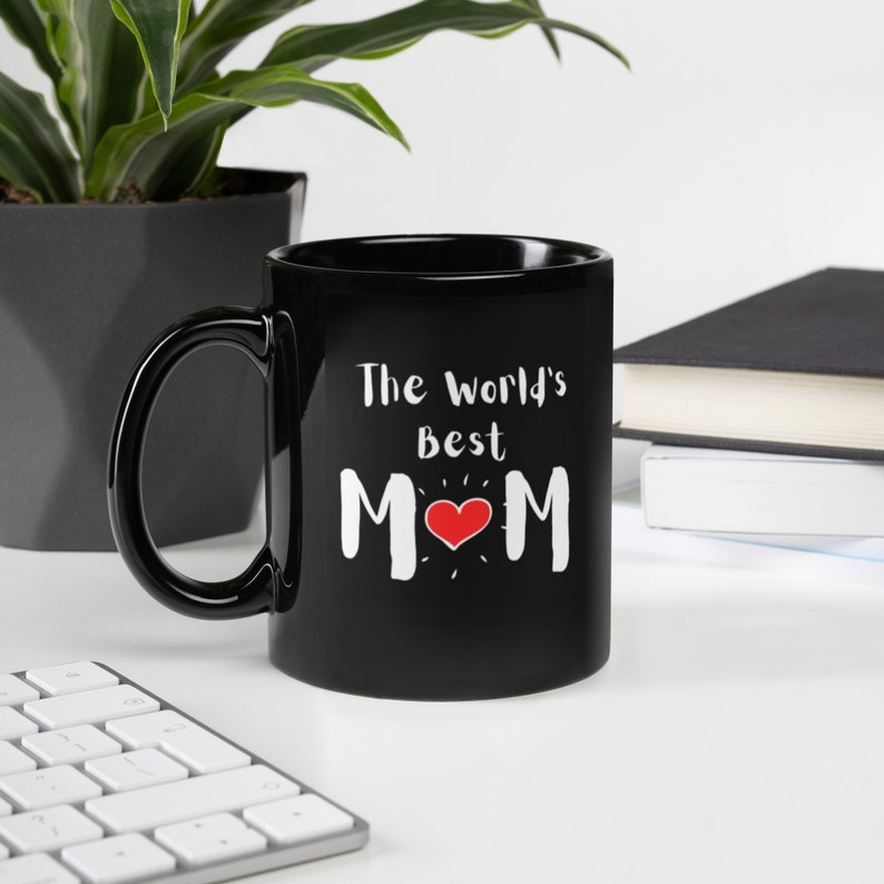 World’s Best Mom Mug – Glossy Personalized Mother’s Day Gift