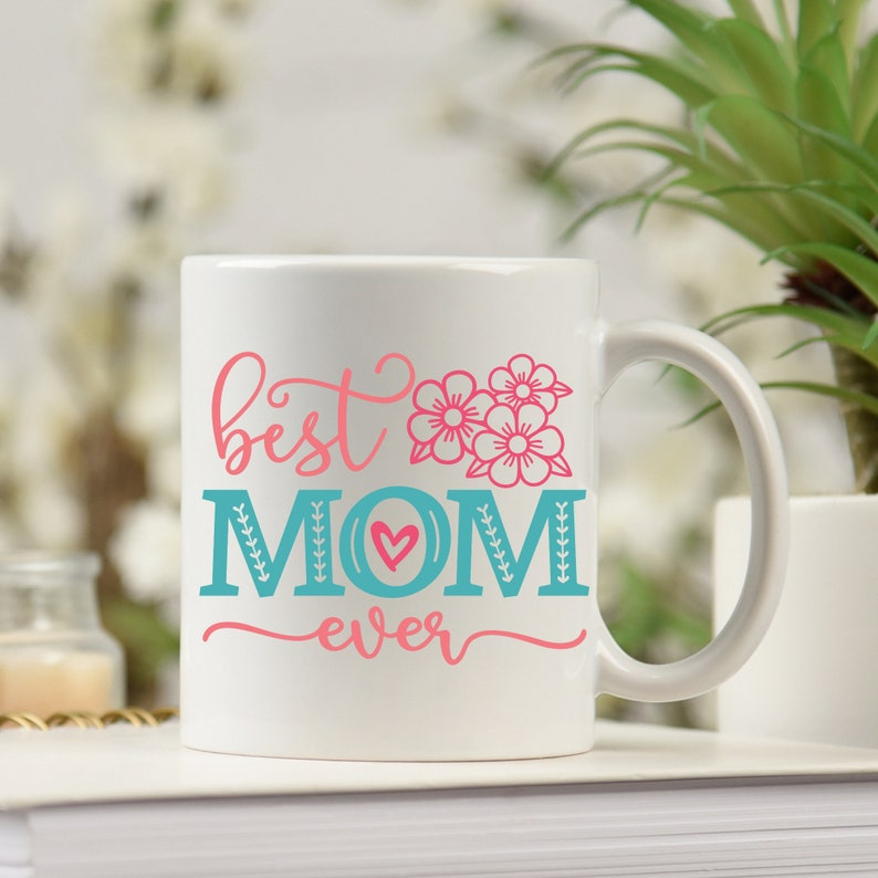Best Mom Ever coffee cup in pastel colors