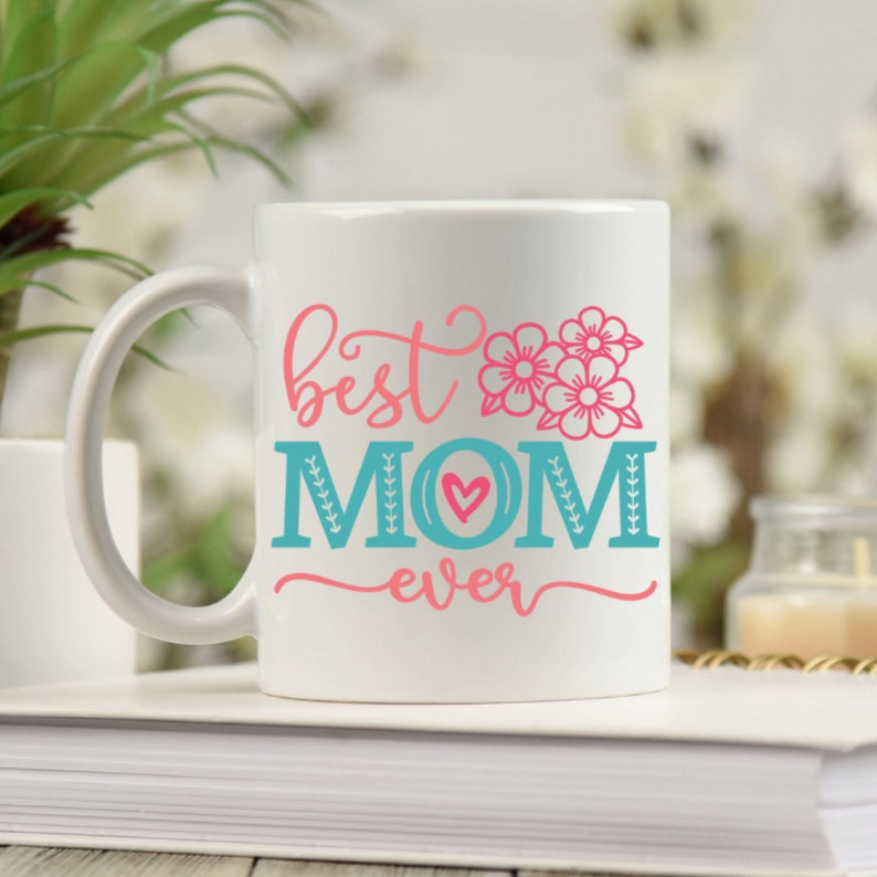 Best Mom Ever coffee cup in pastel colors