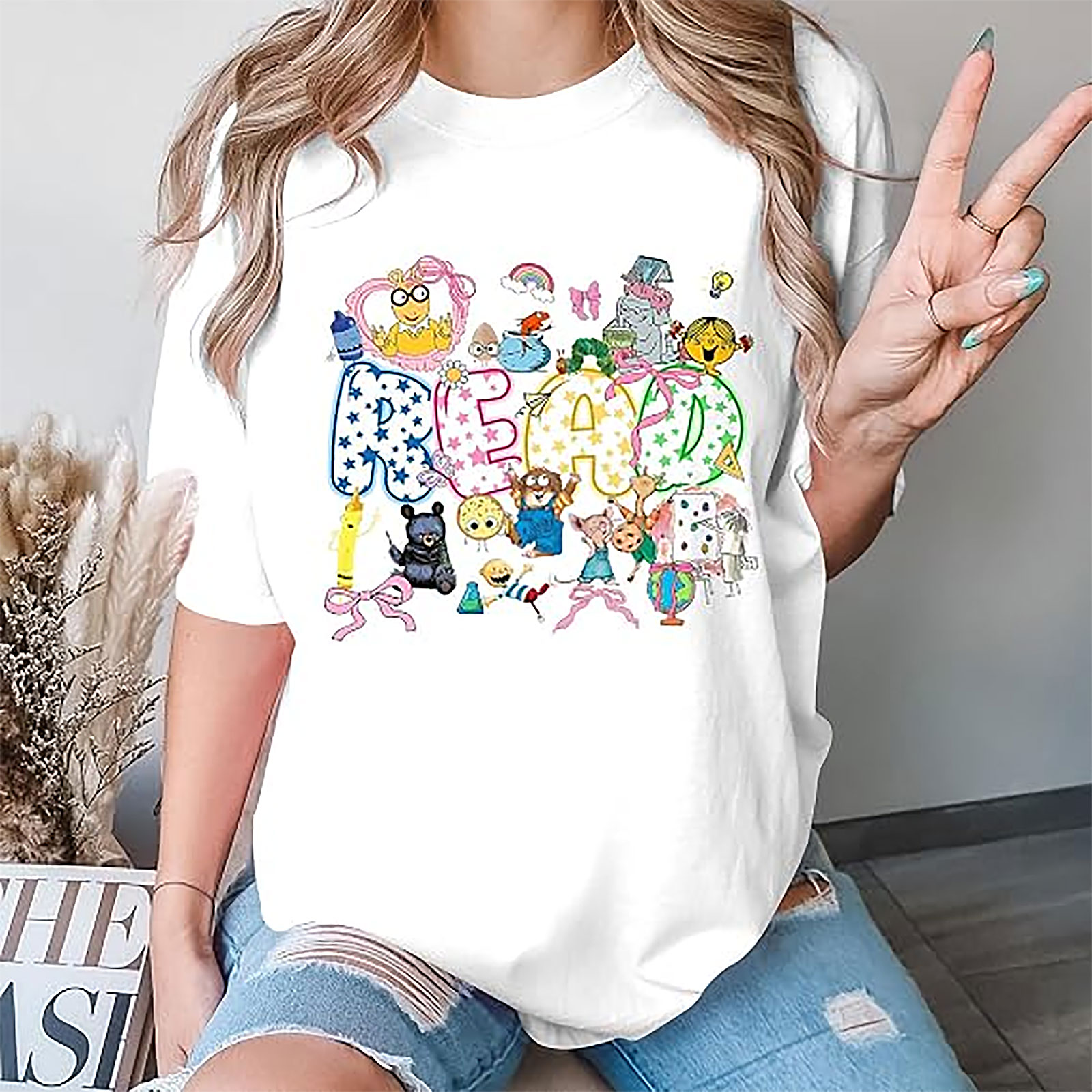 Teacher READ Shirt | Back to School Graphic Tee Gift