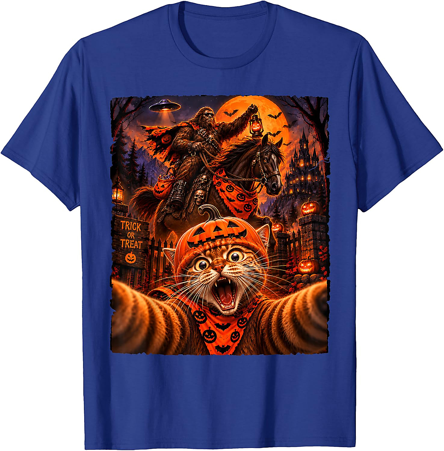 Sasquatch Cat Selfie Halloween T-Shirt | Funny Spooky Tee