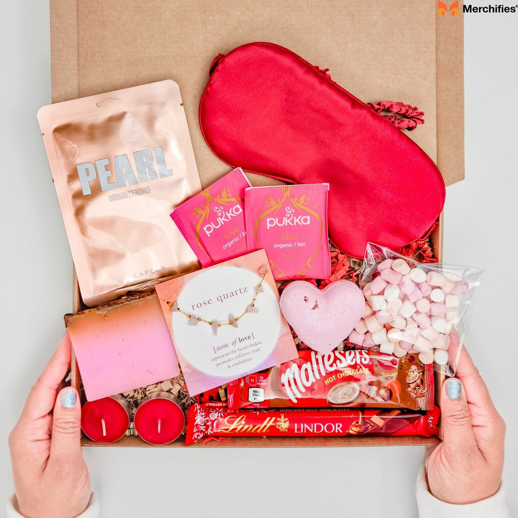 45+ Sexy Gifts For Your Girlfriend: Igniting a Hotter Holiday Season