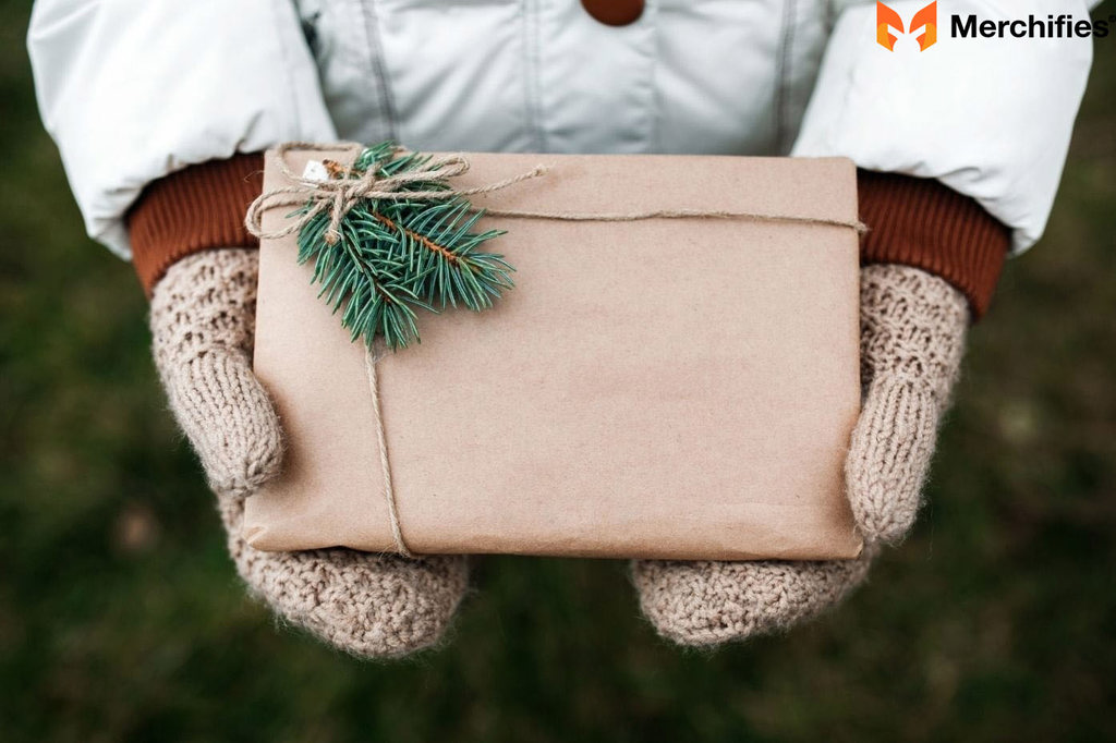 Best Gifts For Outdoorsy Women That She’ll Love