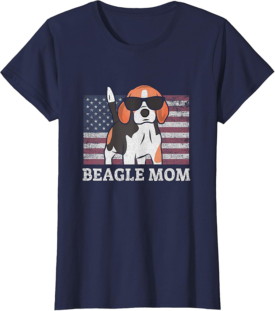 Beagle Mom American Flag 4th of July Patriotic USA Design Women T-Shirt