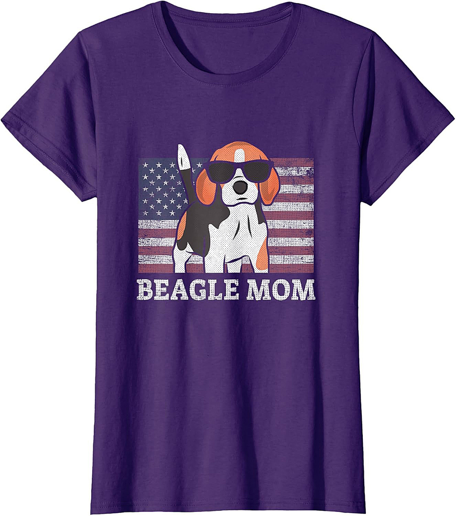 Beagle Mom American Flag 4th of July Patriotic USA Design Women T-Shirt