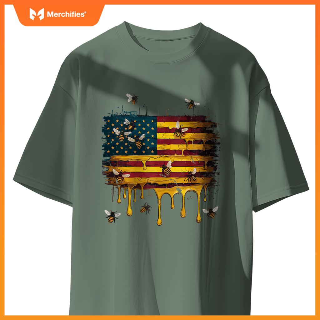 American Flag Dripping Honeybee Patriotic Beekeeper Bees T-Shirt
