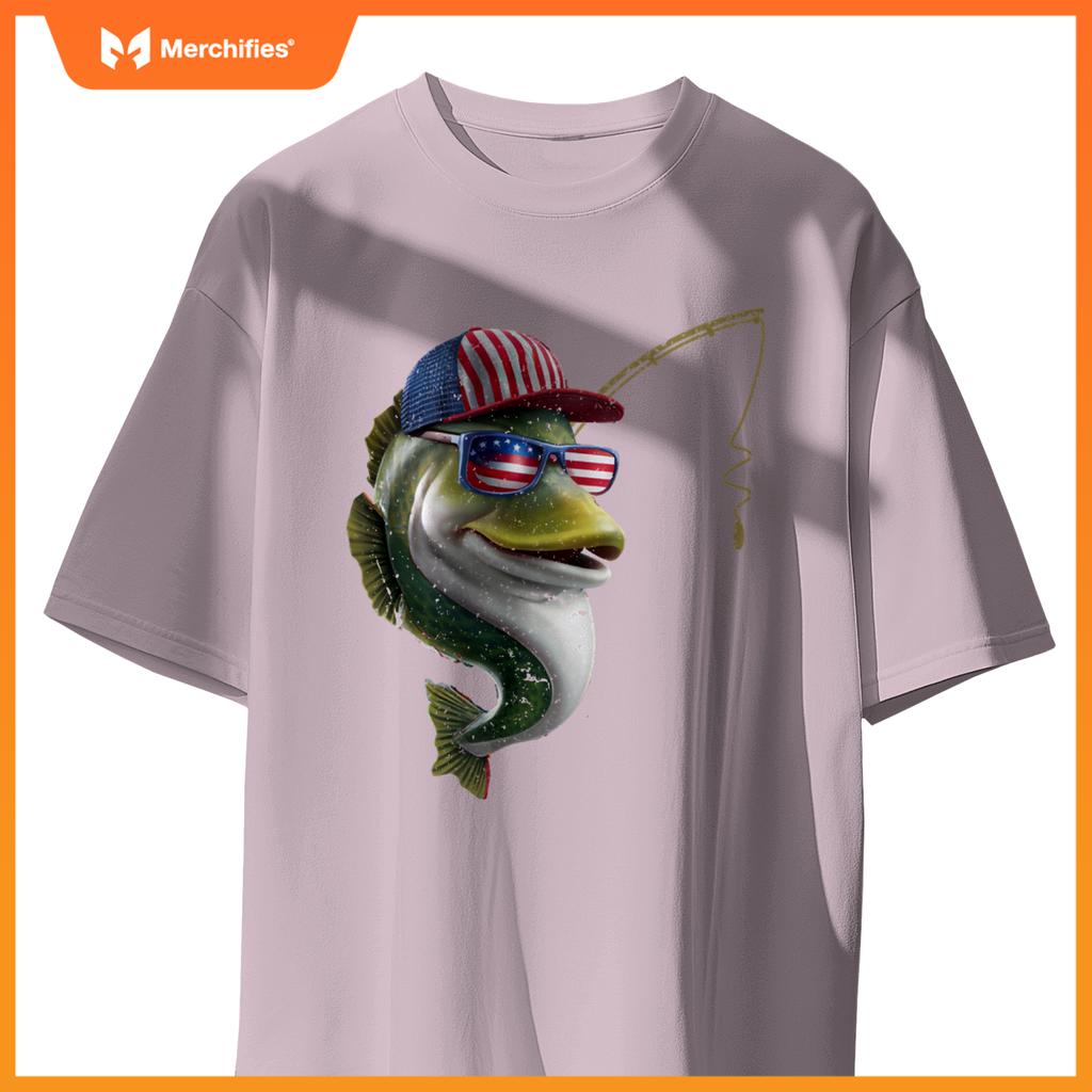 American Flag Fishing Vintage Patriotic Angler Design T-Shirt