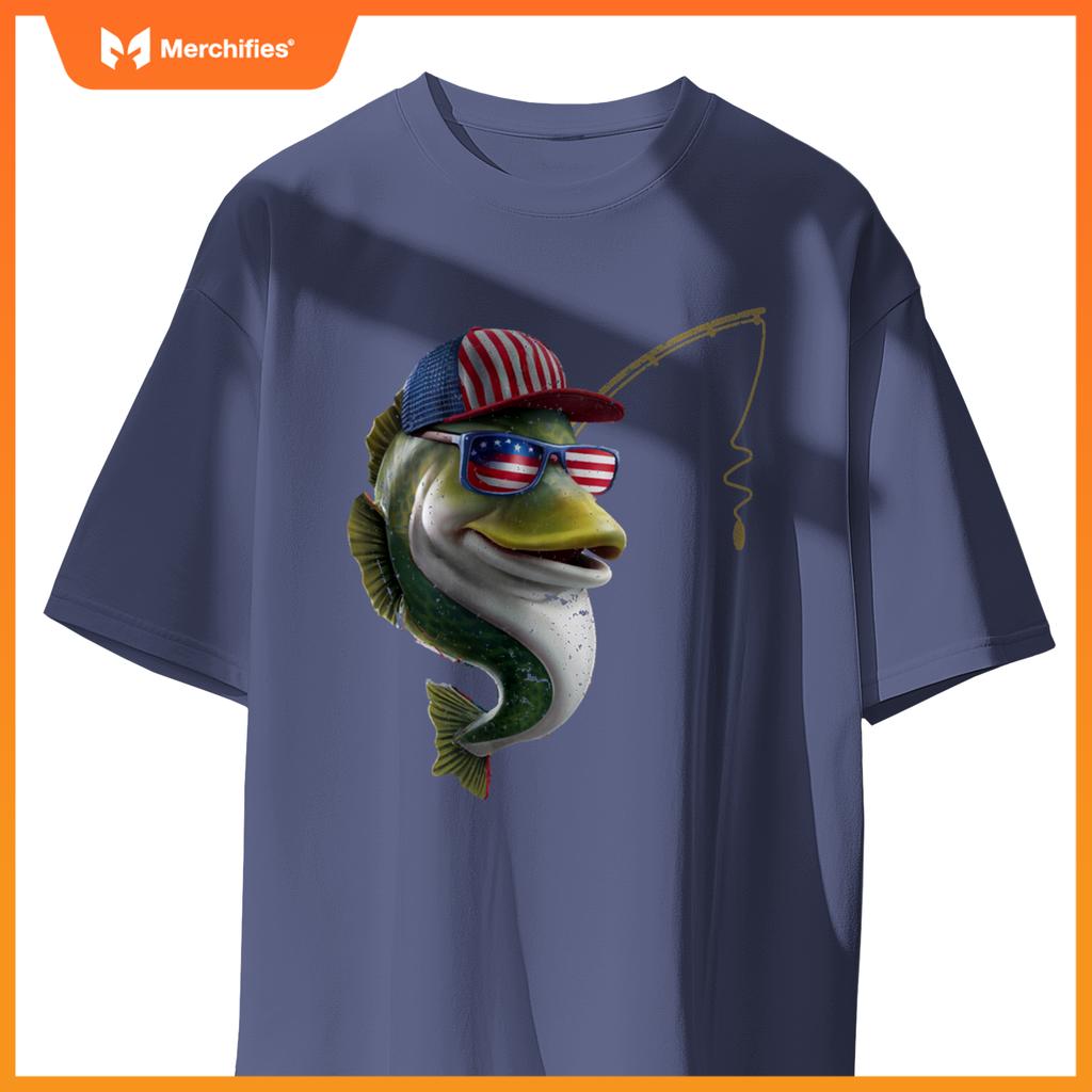 American Flag Fishing Vintage Patriotic Angler Design T-Shirt