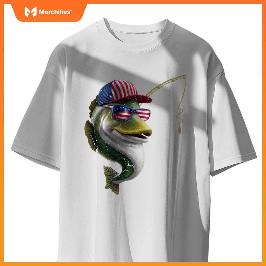 American Flag Fishing Vintage Patriotic Angler Design T-Shirt