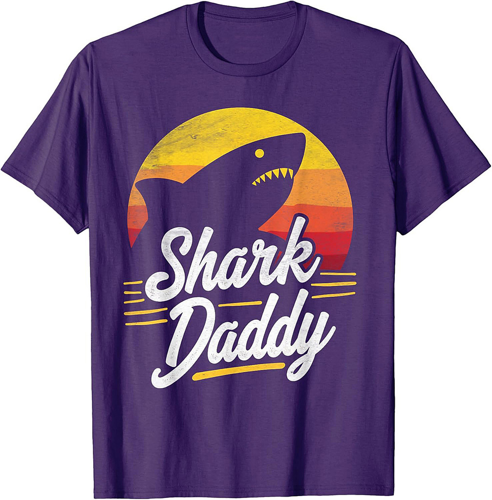 Shark Daddy Vintage Father's Day Shark Retro Distressed T-Shirt
