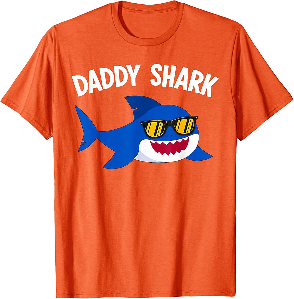 Shark Lover Funny Daddy Shark Father's Day T-Shirt