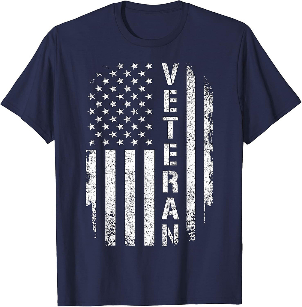 US American Flag With Proud Veteran For Veterans Day T-Shirt
