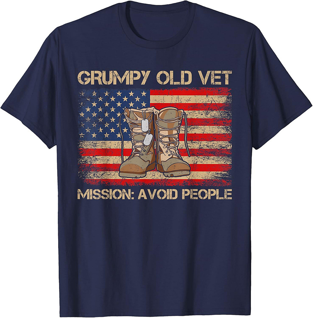 Funny Grumpy Old Vet Military American Flag Boots Dog Tags T-Shirt