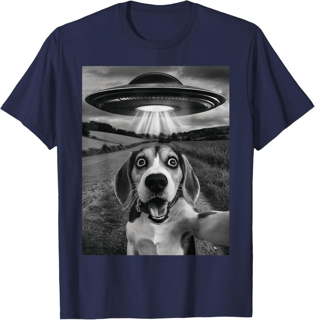 Beagle Dog Selfie With Alien Ship UFO Abduction Retro Photo T-Shirt