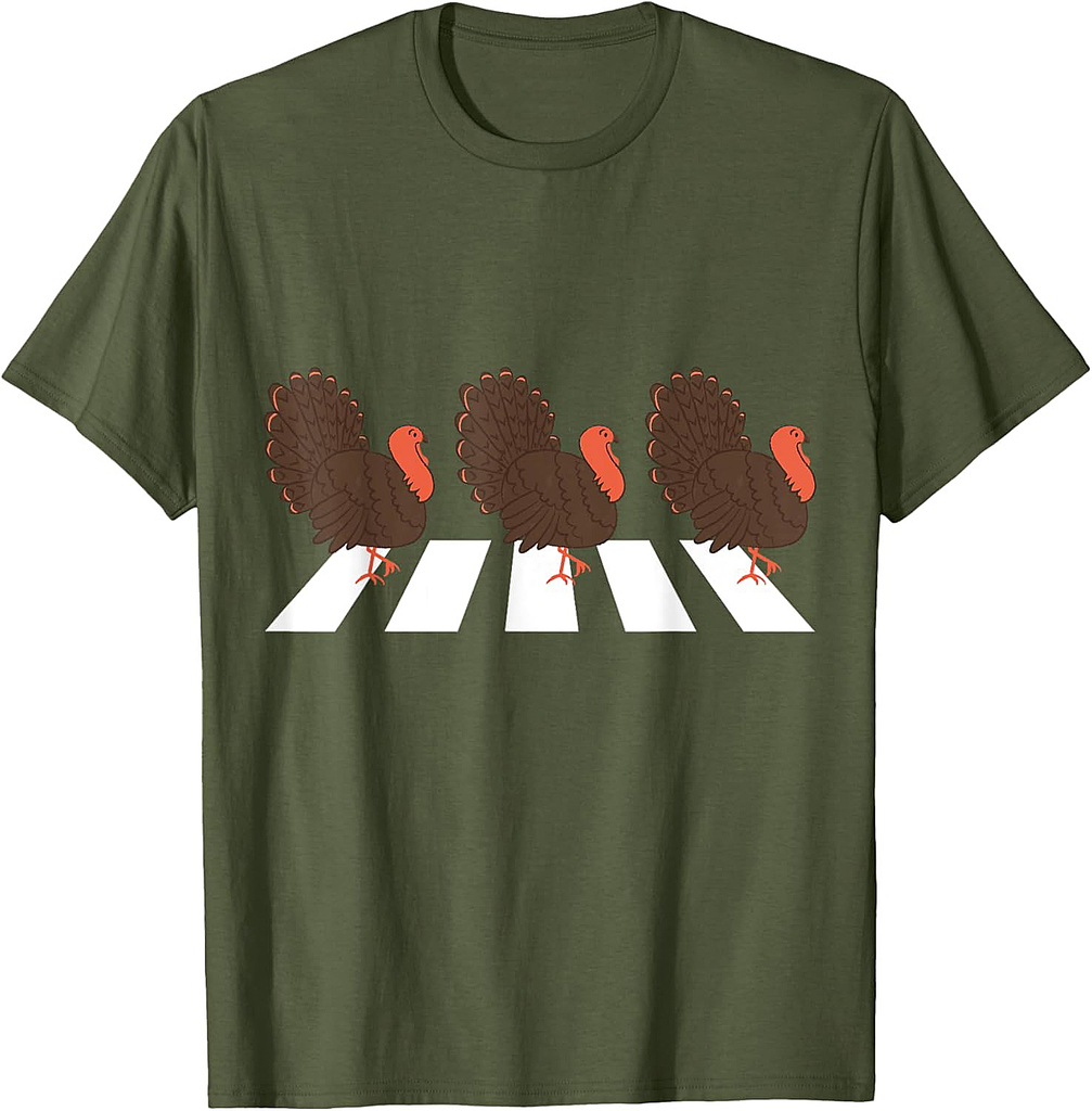 Funny Turkeys Crossing Road Crosswalk Rooster Farmer Men T-Shirt