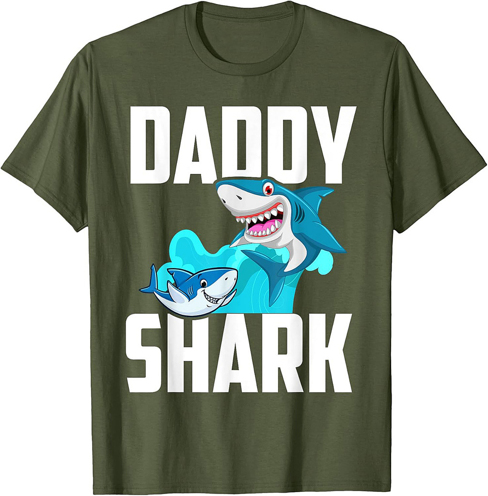 Daddy Shark Fathers Day Cute Ocean Animal Papa Dad Pops T-Shirt