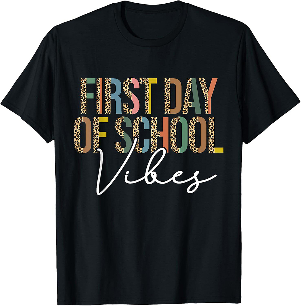Back To School Vibes Happy First Day of School for Teachers T-Shirt