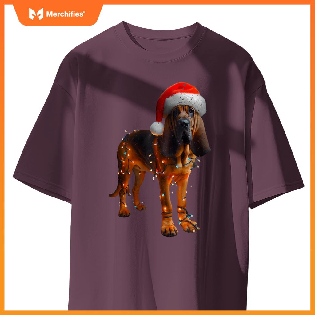 Bloodhound With Santa Hat Christmas Lights Dog Owner Mom Dad T-Shirt