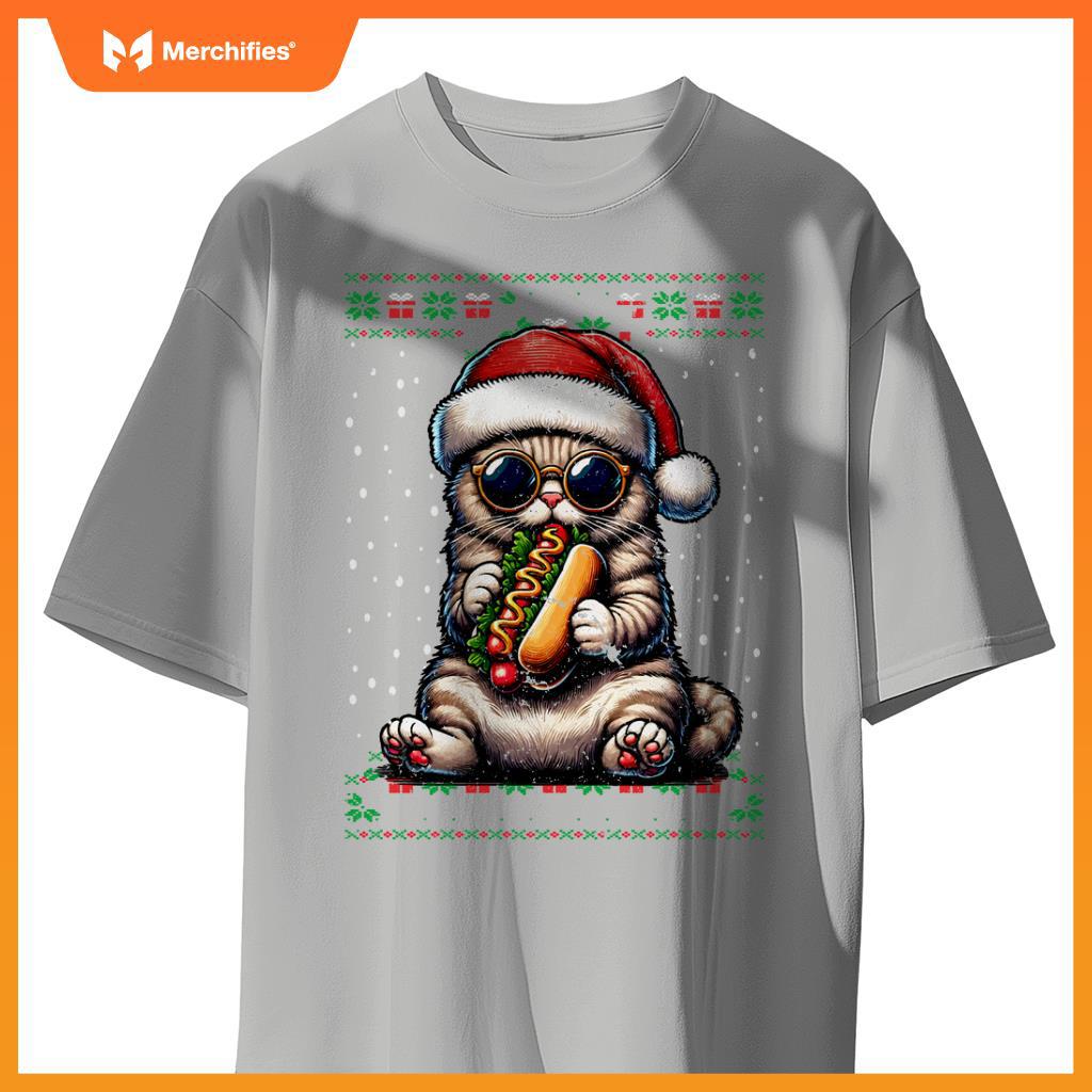 Christmas Cat Eating Hot Dogs Ugly Christmas T-Shirt