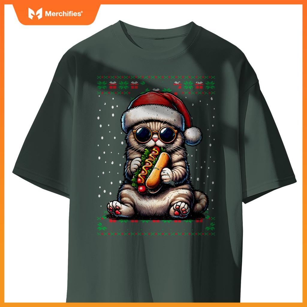 Christmas Cat Eating Hot Dogs Ugly Christmas T-Shirt