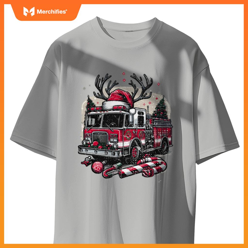Christmas Fire Truck Santa Hat Holiday Firefighter T-Shirt