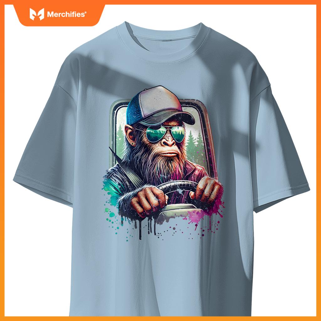 Cool Bigfoot Trucker Sasquatch Truck Driver T-Shirt