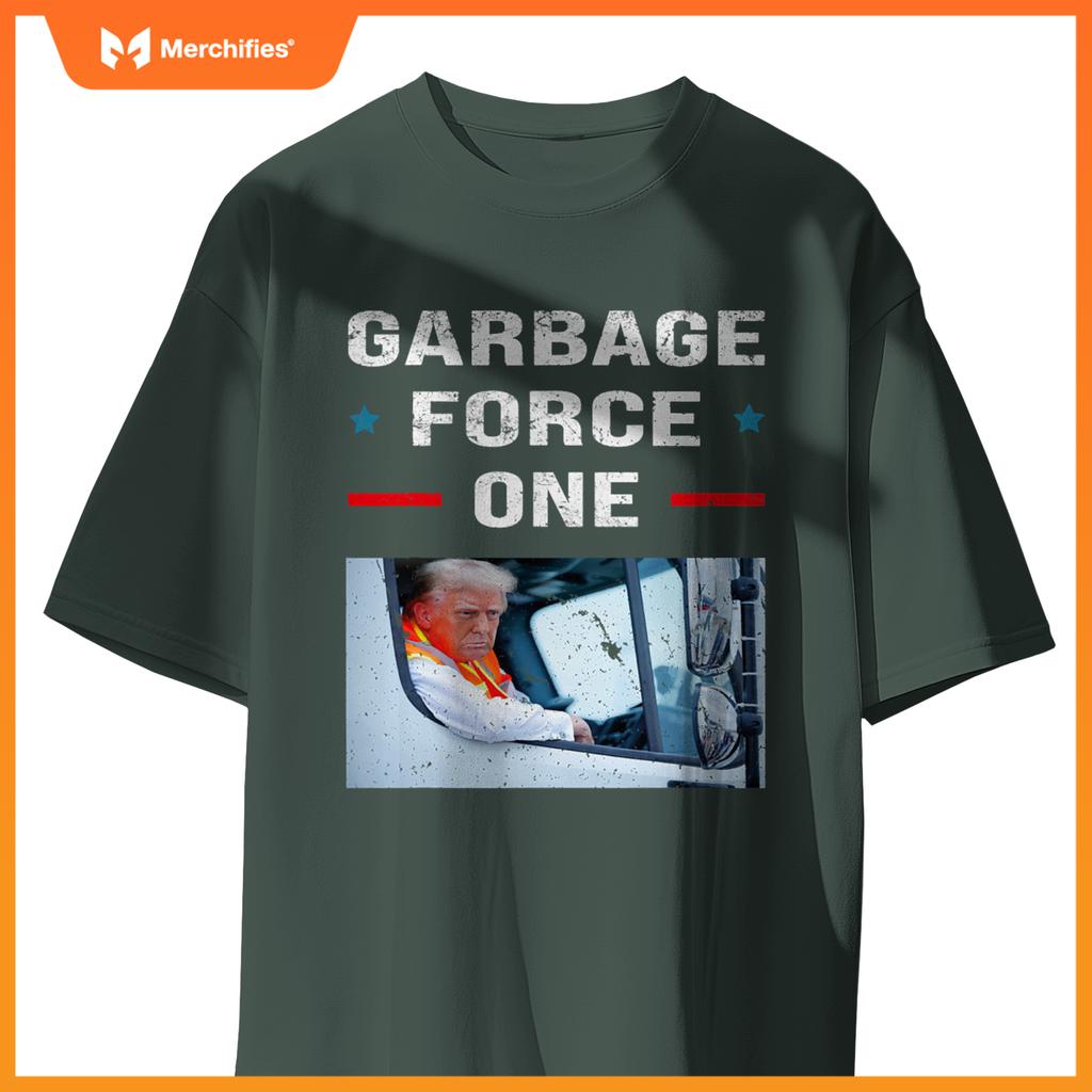 Garbage For Trump in the truck T-Shirt