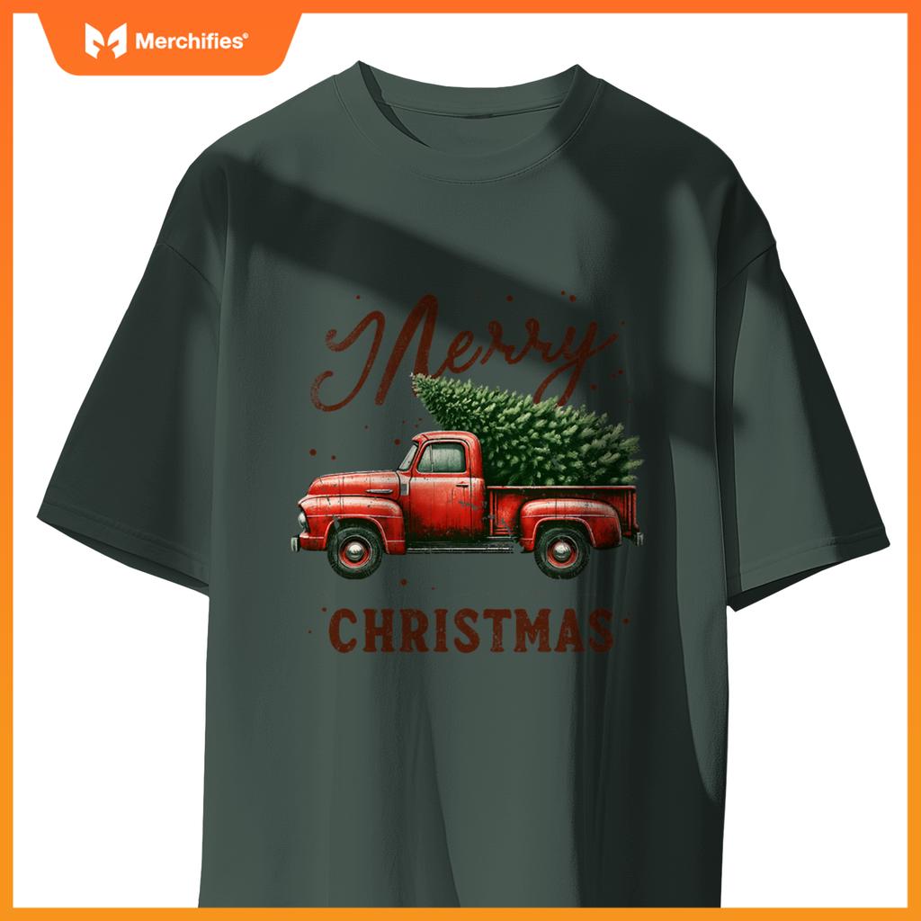 Merry Christmas Tree on Red Truck Wagon Vintage Christmas T-Shirt