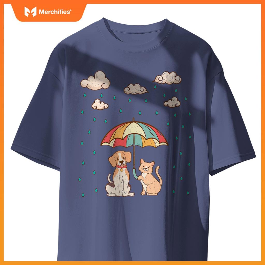 Funny Idiom Raining Cats and Dogs  Cute Canine Feline Lover T-Shirt