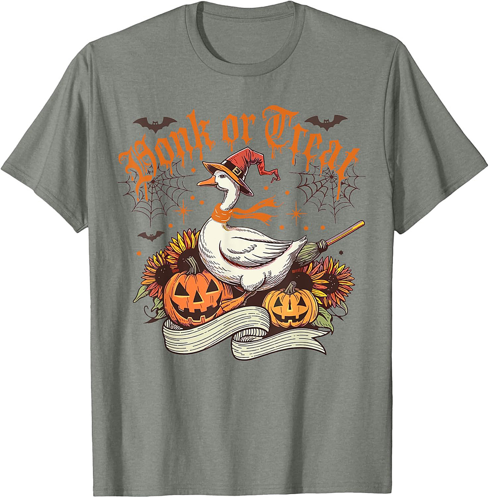 Honk or Treat Halloween Spooky Goose Witchy Coquette Bow T-Shirt
