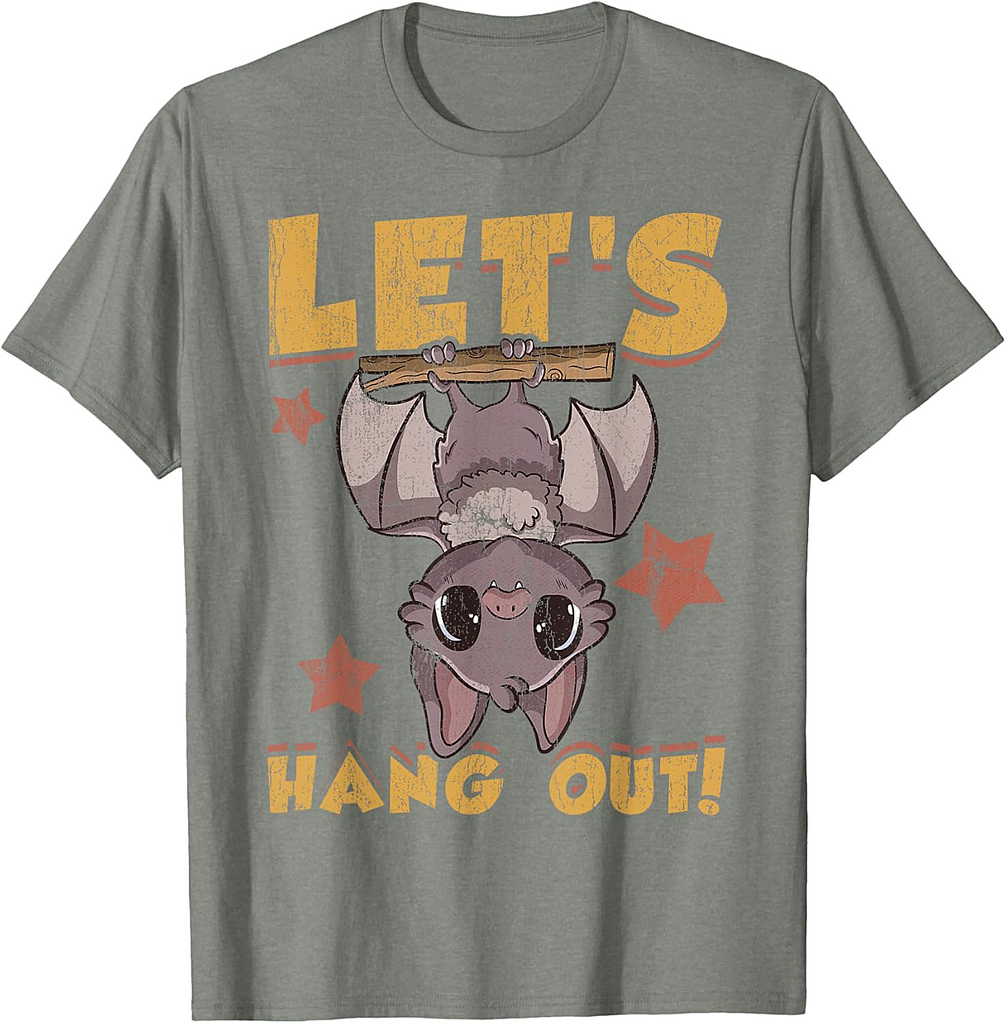Let’s Hang Out! Cute Kawaii Bat Halloween Grunge Design T-Shirt