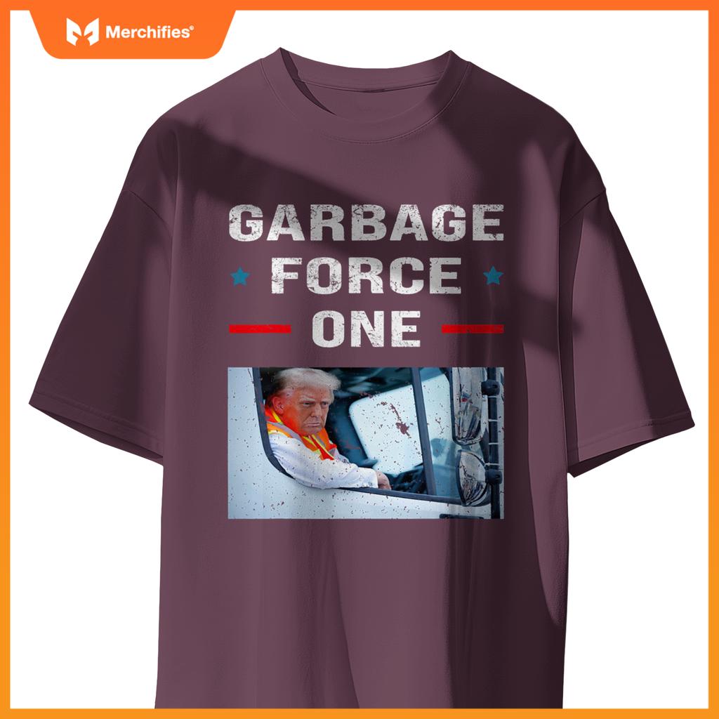 Garbage For Trump in the truck T-Shirt
