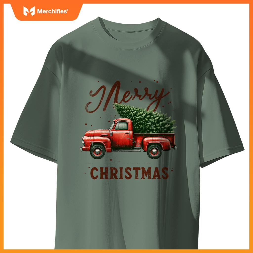Merry Christmas Tree on Red Truck Wagon Vintage Christmas T-Shirt