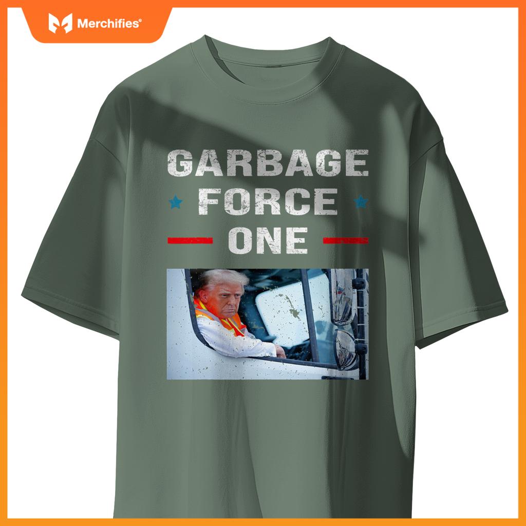 Garbage For Trump in the truck T-Shirt