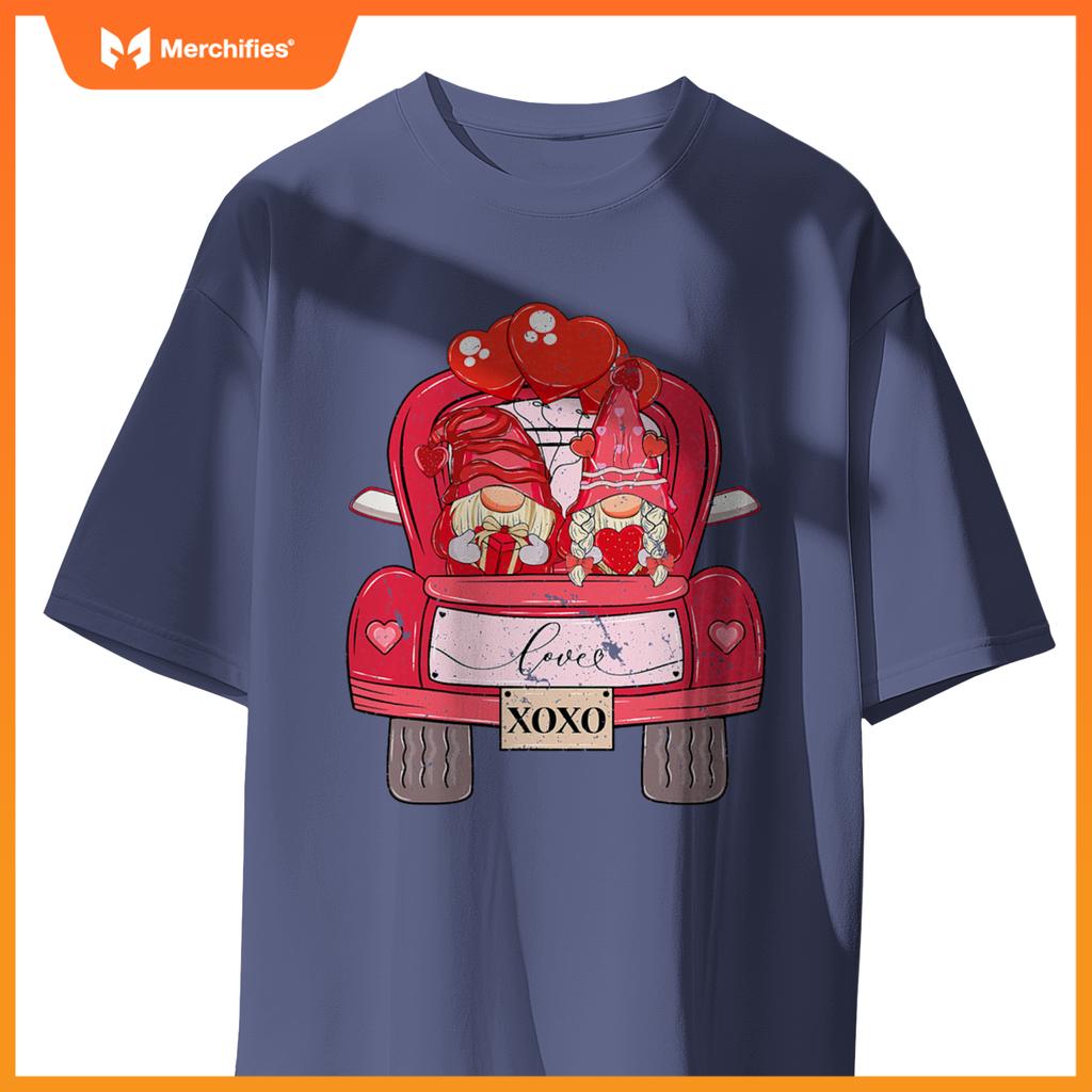 Gnome Valentines Day Truck Love Valentines Gnomes Hearts T-Shirt