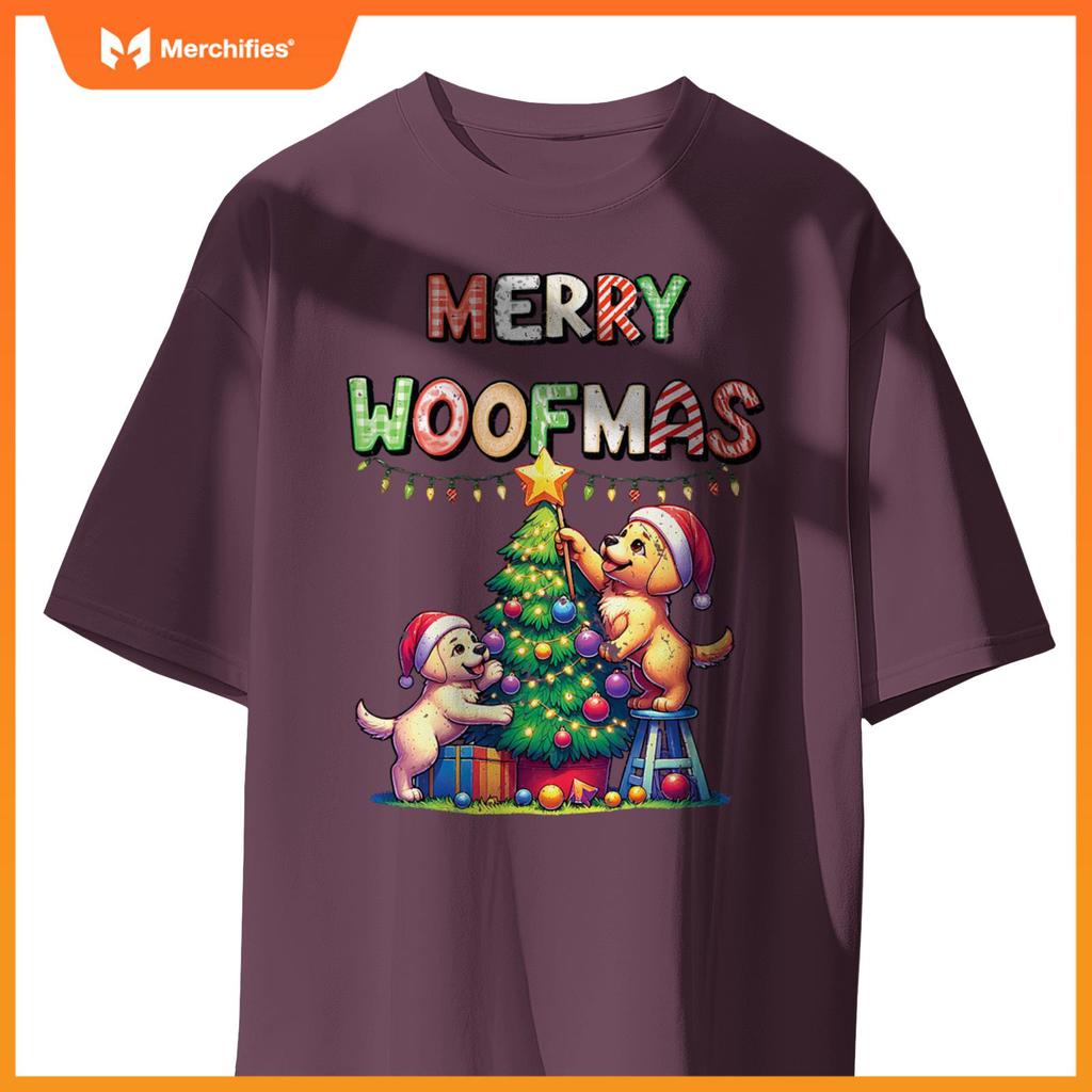 Pet Animal Labrador Retriever Dogs Decorating Christmas Tree T-Shirt