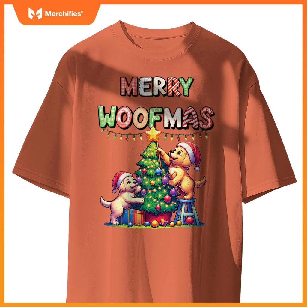 Pet Animal Labrador Retriever Dogs Decorating Christmas Tree T-Shirt